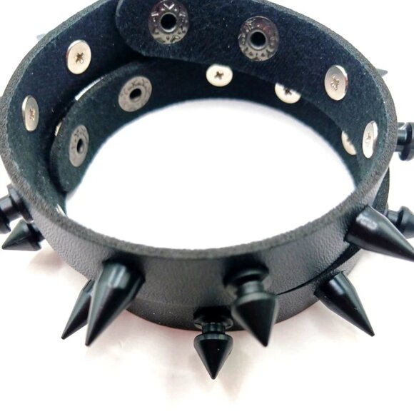 Gothic Black Spiked Vegan Leather Bracelets Set of 2 Unisex -New - Picture 7 of 9